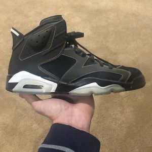 Air Jordan Retro 6 “Lakers” 2010